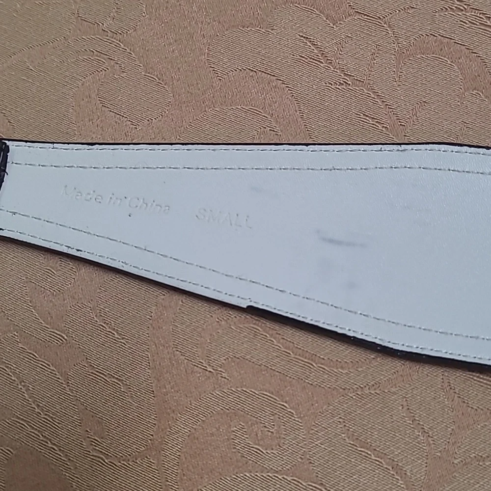 WOMENS BLACK/WHITE ELIE TAHARI LEATHER BELT SIZE S